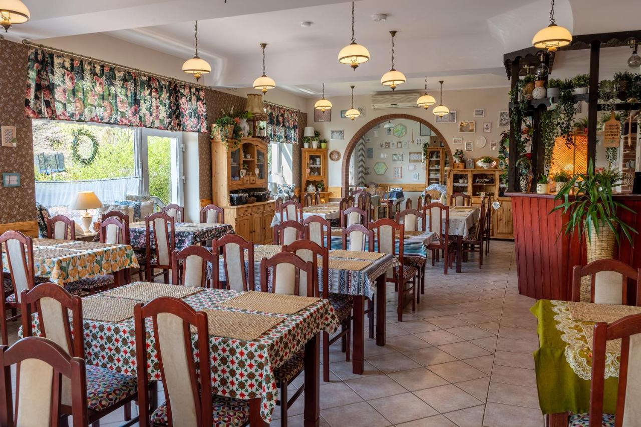 Gosciniec Skolimowka Restauracja I Pokoje Ze Sniadaniem Na Kaszubach ชเมียวล์โน ภายนอก รูปภาพ