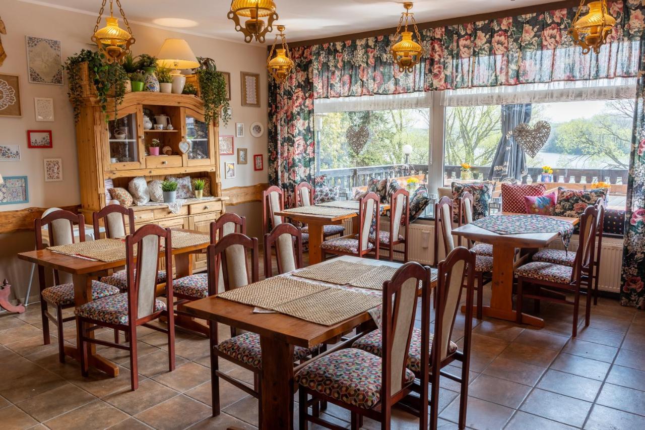 Gosciniec Skolimowka Restauracja I Pokoje Ze Sniadaniem Na Kaszubach ชเมียวล์โน ภายนอก รูปภาพ
